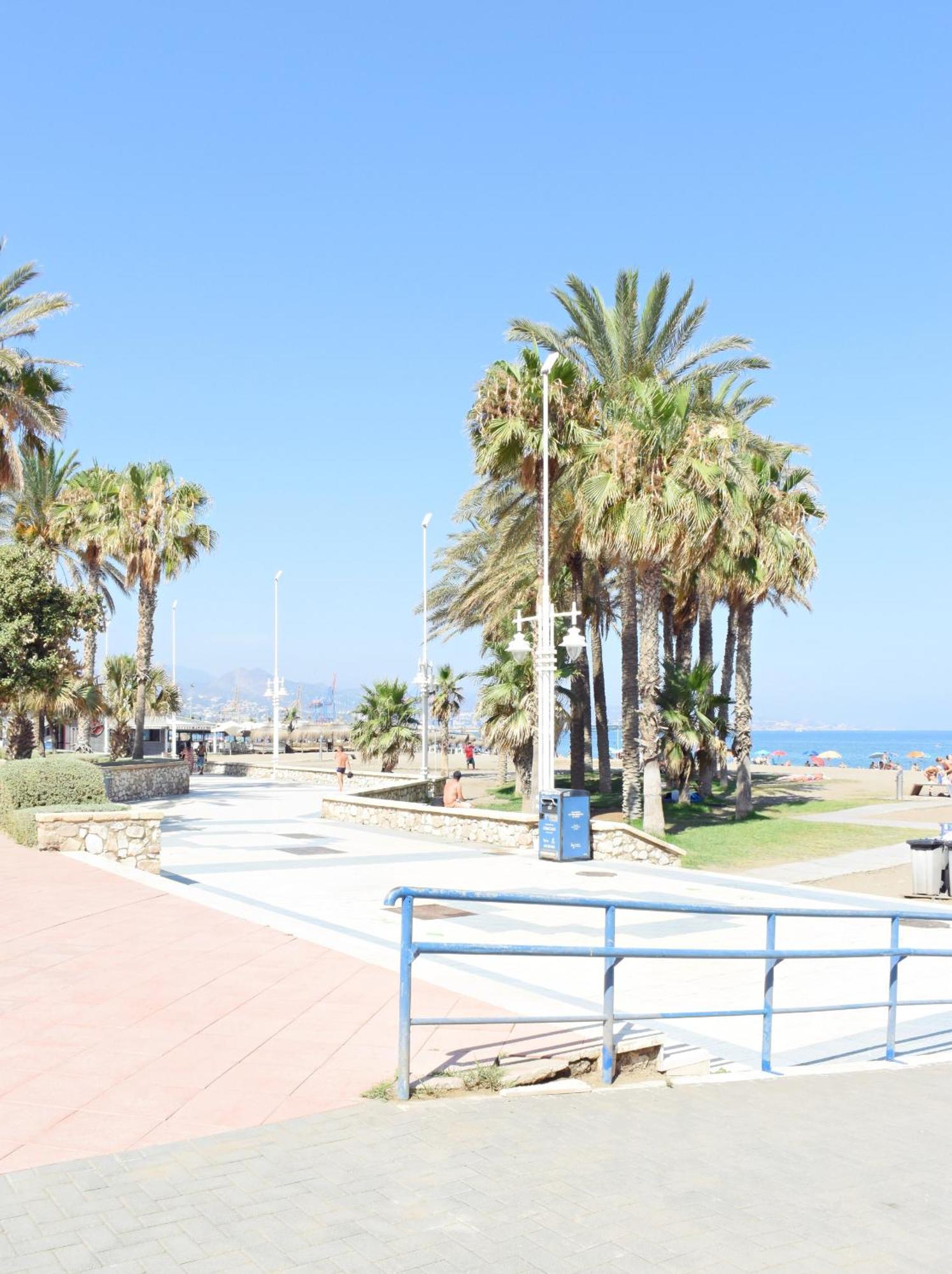 Amalia'S Home: Luminoso Apartamento Muy Cerca De La Playa Málaga Dış mekan fotoğraf
